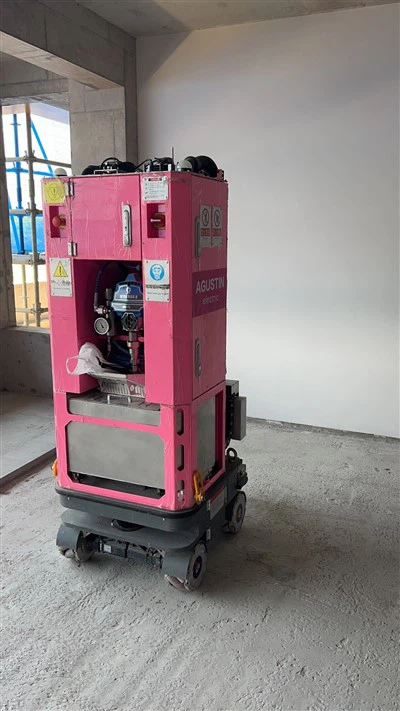 Yopiq püskürtmek robot